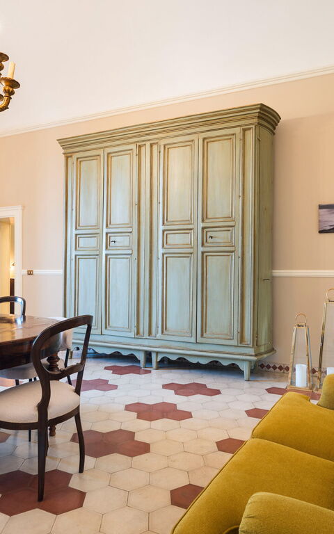 Micanera House: Woonkamer