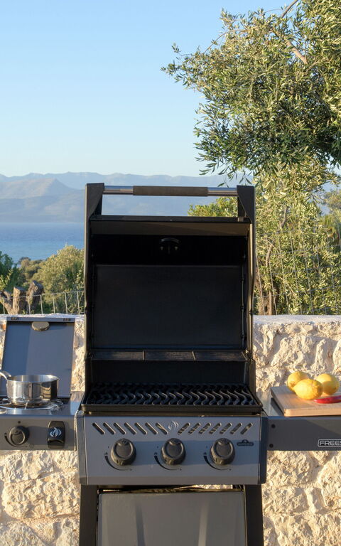 Villa Cocona: Buitenkanten, Buitenshuis