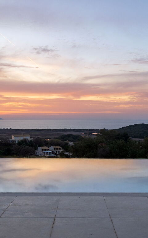Villa Cocona: Buitenkanten, Buitenshuis, Keer bekeken, zwembad