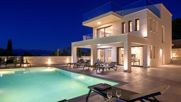 Villa Cocona: Buitenkanten, Buitenshuis, zwembad