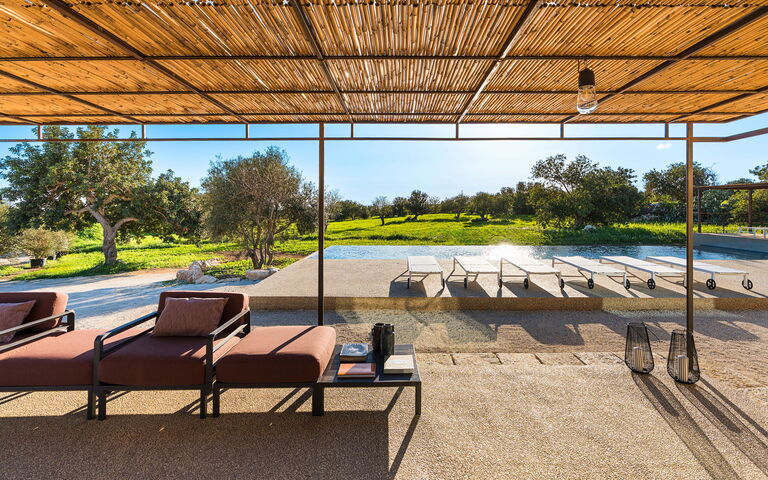 Villa Ninetta: Buitenkanten, Buitenshuis, Keer bekeken