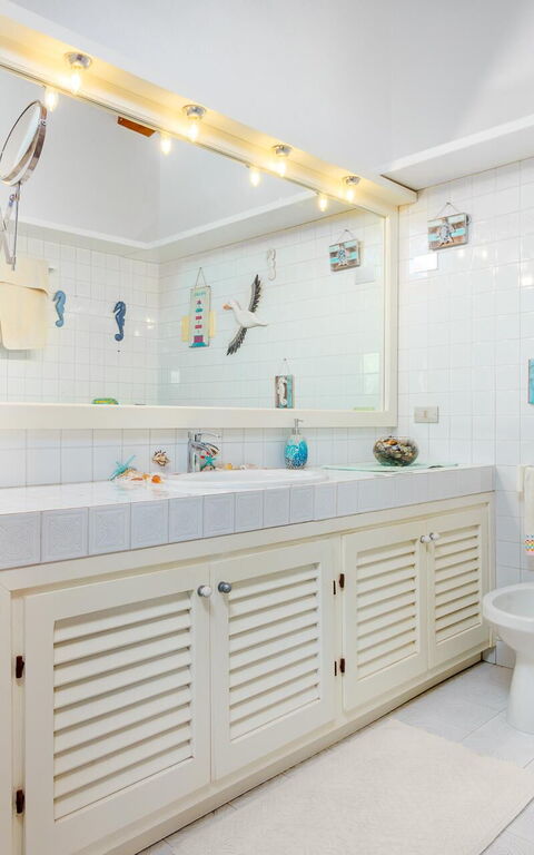 Villa Silenis: Badkamer