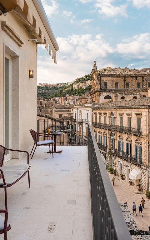 Monumento Apartament: Balkon / terras / patio, Buitenshuis