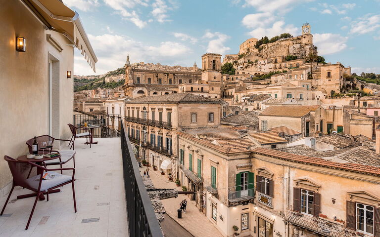 Monumento Apartament: Balkon / terras / patio, Buitenshuis