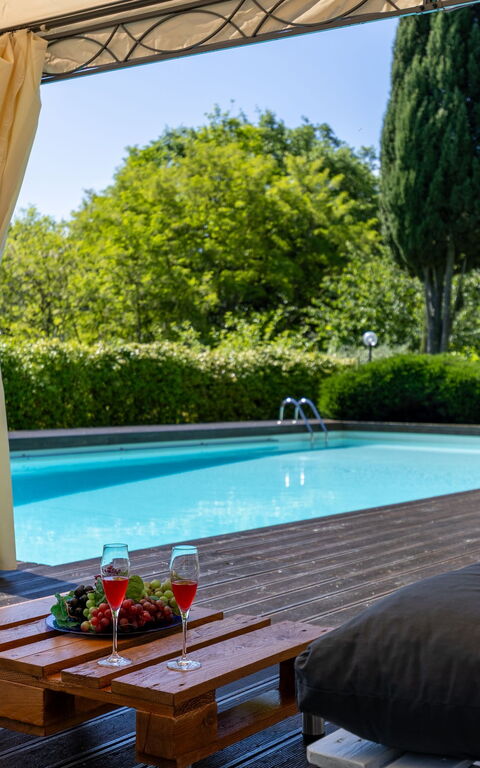 Tenuta Macericca: Buitenkanten, Buitenshuis, zwembad