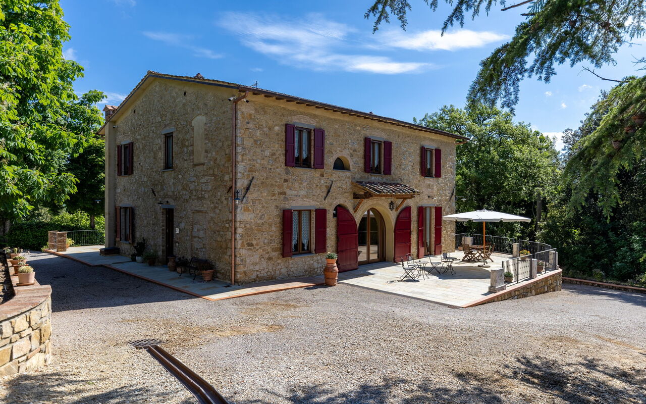 Tenuta Macericca: Buitenkanten, Buitenshuis