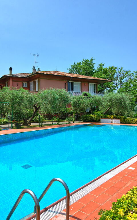 Villa Adriana: Buitenkanten, Buitenshuis, zwembad
