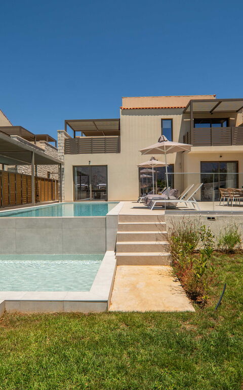 Villa Zen Chrysi: Buitenkanten, Buitenshuis, Tuin, zwembad