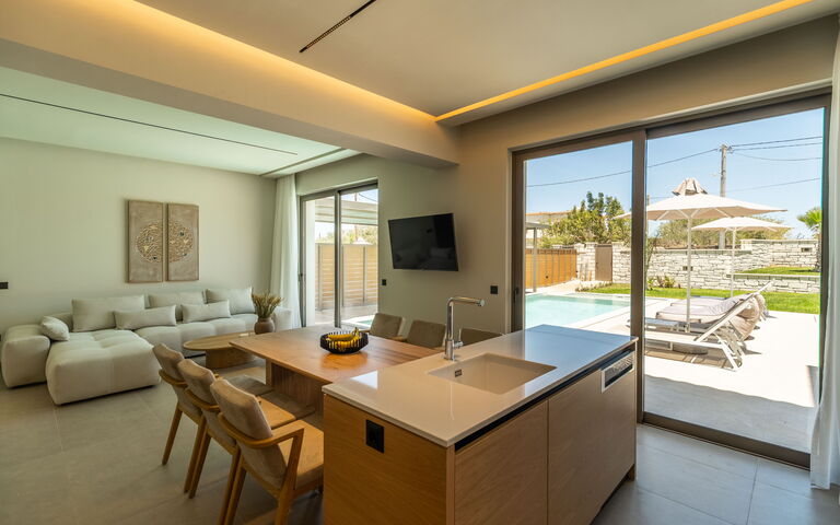 Villa Zen Hephaistos: Lunchroom, Woonkamer
