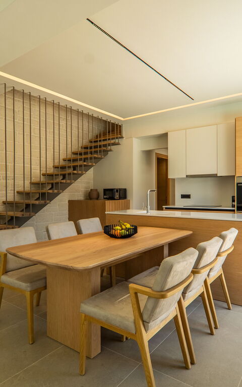 Villa Zen Hera: Lunchroom, Woonkamer