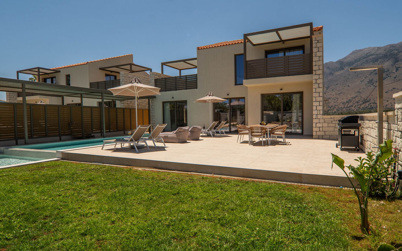 Villa Zen Hera: Buitenkanten, Buitenshuis