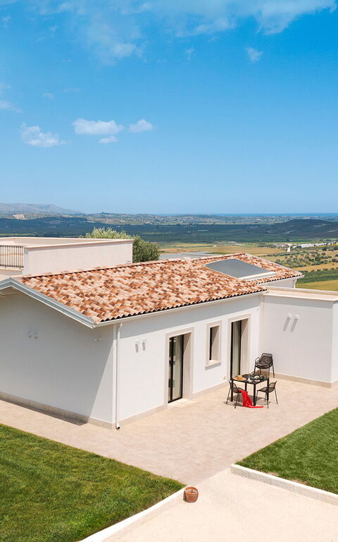 Netina Domus: Buitenshuis, Keer bekeken, Tuin