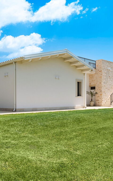 Netina Domus: Buitenshuis, Tuin