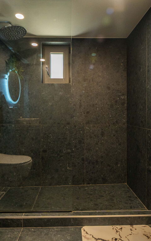 Villa Platon: Badkamer