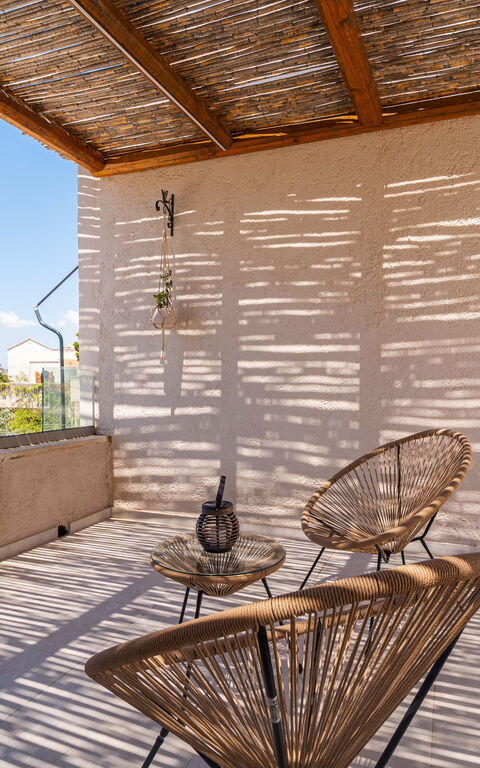 Villa Platon: Balkon / terras / patio