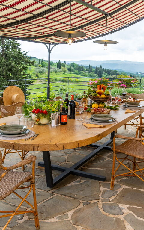 Villa Tenuta Casenuove: Balkon / terras / patio, Buitenkanten, Buitenshuis, Keer bekeken