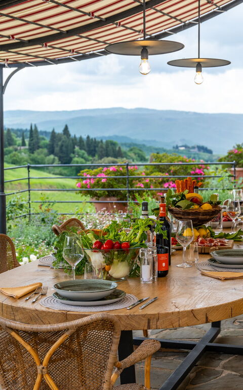 Villa Tenuta Casenuove: Balkon / terras / patio, Buitenkanten, Buitenshuis, Keer bekeken