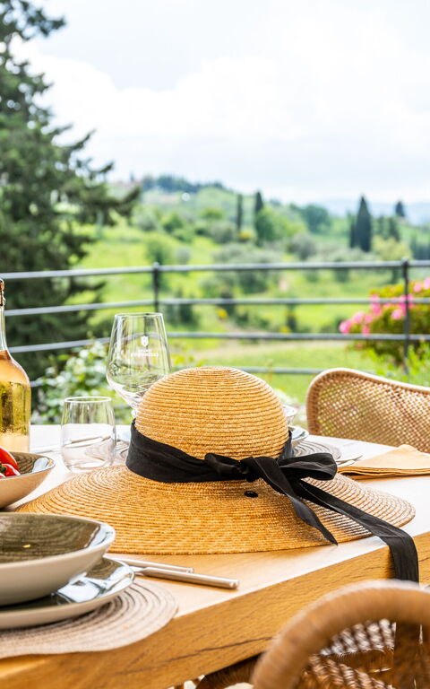 Villa Tenuta Casenuove: Balkon / terras / patio, Buitenkanten, Buitenshuis, Keer bekeken
