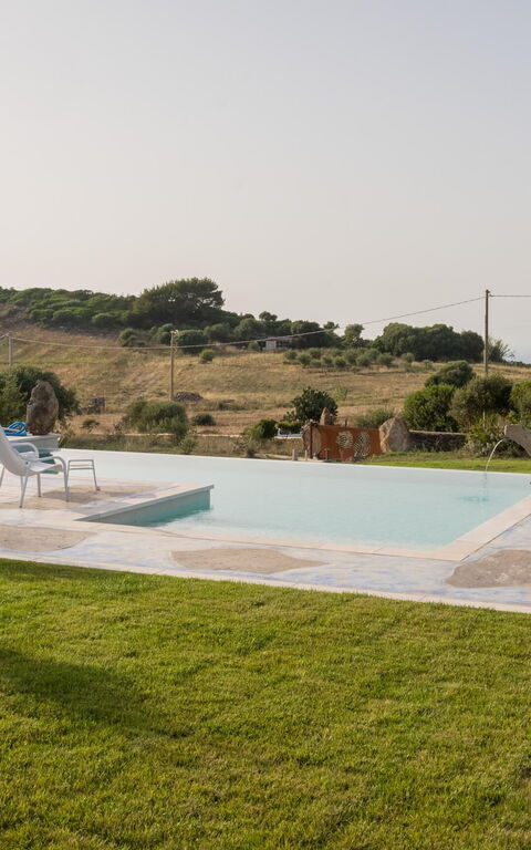 Villa Fior D'acqua: Buitenkanten, Buitenshuis, Tuin, zwembad