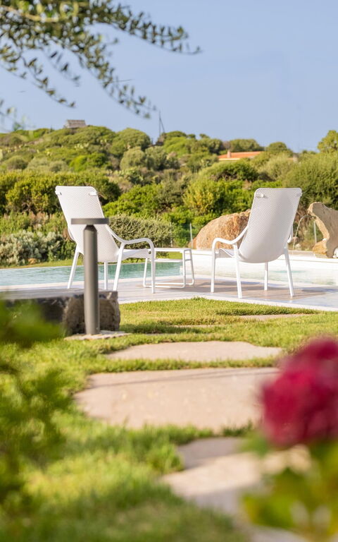 Villa Fior D'acqua: Buitenkanten, Buitenshuis, Tuin, zwembad