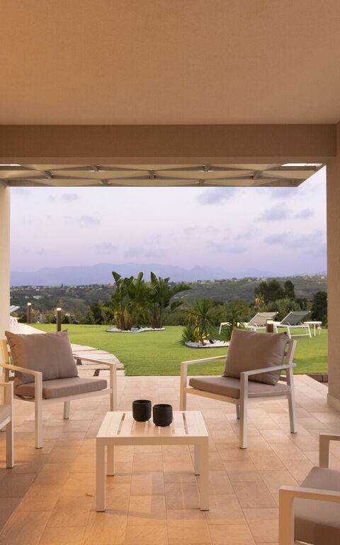 Villa Aversa: Balkon / terras / patio, Buitenkanten, Buitenshuis