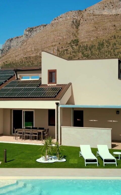 Villa Aversa: Buitenkanten, Buitenshuis, Keer bekeken, Tuin, zwembad