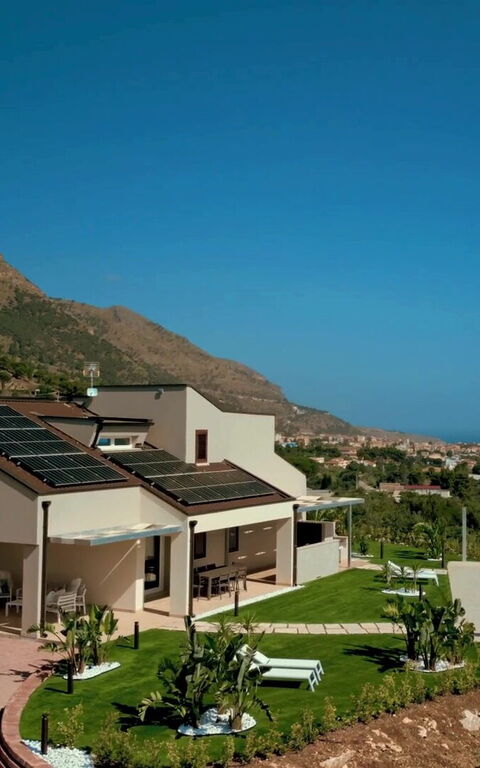 Villa Aversa: Buitenkanten, Buitenshuis, Keer bekeken, Tuin, zwembad