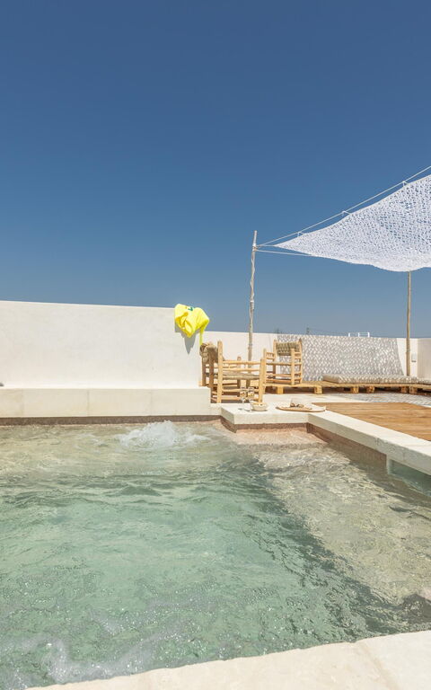 Villa Perla Del Sud: bubbelbad, Buitenkanten, Buitenshuis