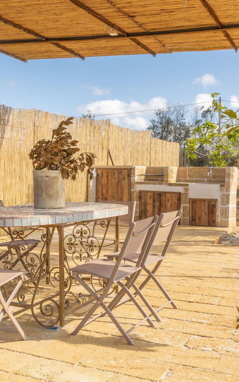 Villa Perla Del Sud: Balkon / terras / patio, Buitenkanten, Buitenshuis