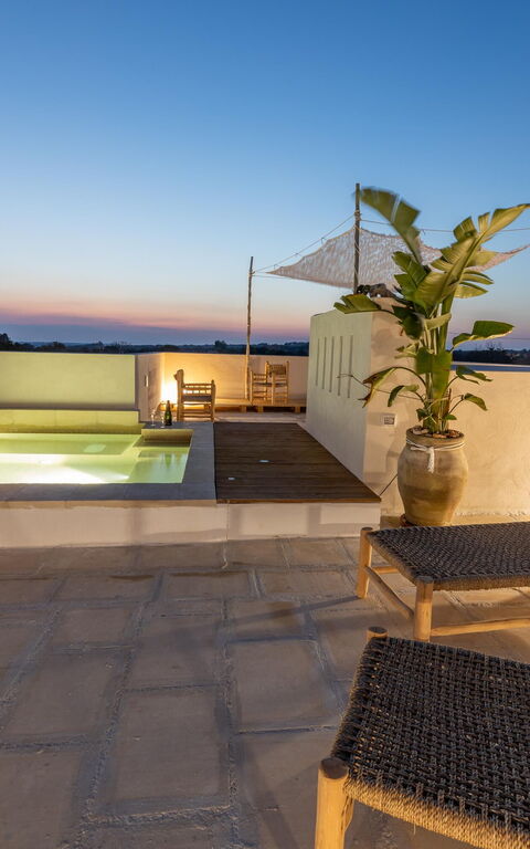 Villa Perla Del Sud: bubbelbad, Buitenkanten, Buitenshuis