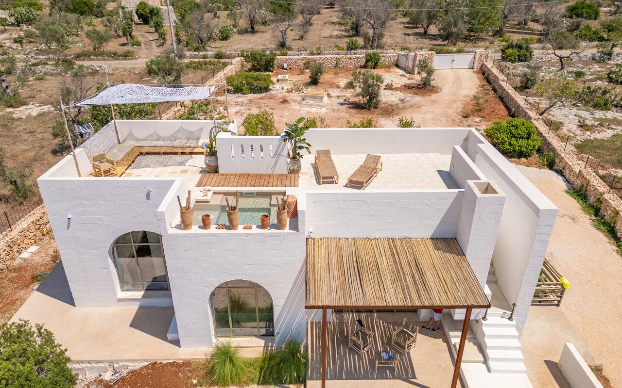 Villa Perla Del Sud: Balkon / terras / patio, Buitenkanten, Buitenshuis, Keer bekeken