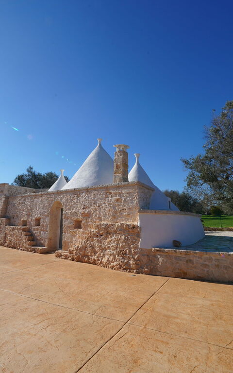 Trullo Samanta: Buitenshuis, Tuin