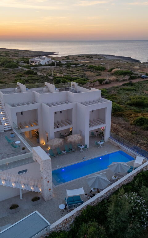 Villa Regina Sul Mare: Keer bekeken, zwembad