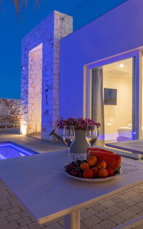 Villa Regina Sul Mare: Buitenkanten, Buitenshuis, zwembad