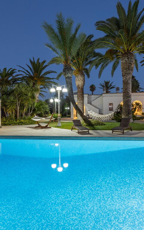 Villa Oasi Di Pace: Buitenkanten, Buitenshuis, zwembad