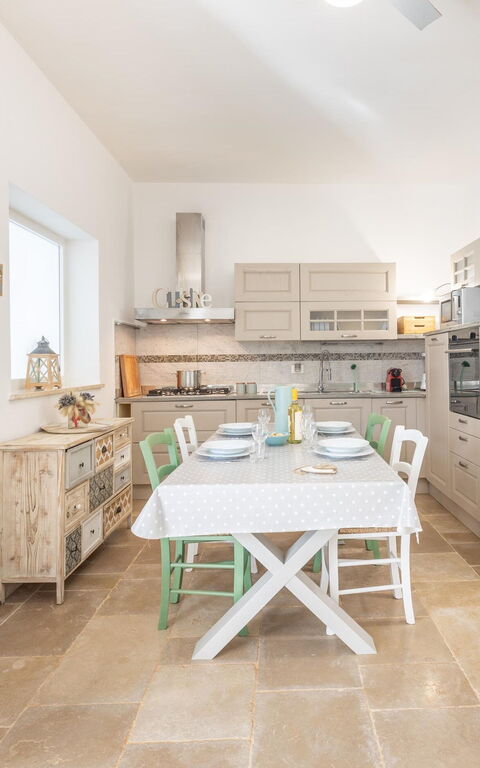 Villa Lampu Di Luce: Keuken, Lunchroom, Woonkamer