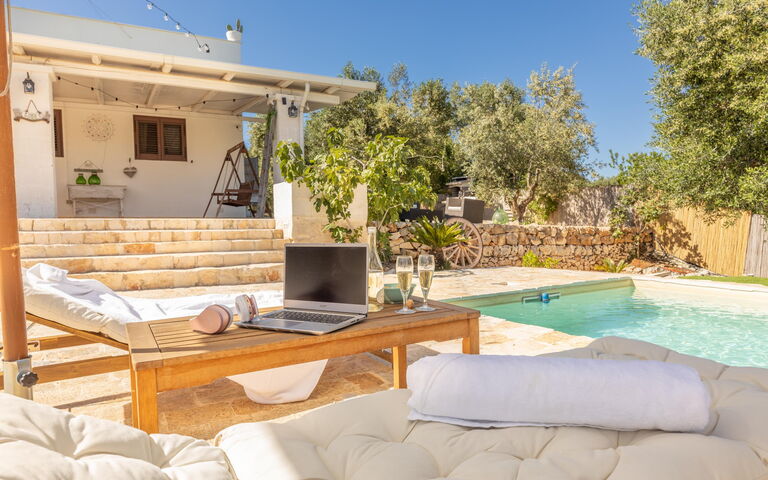 Villa Lampu Di Luce: Buitenkanten, Buitenshuis, zwembad