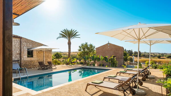 Dimora Spinazzella: Buitenkanten, Buitenshuis, zwembad