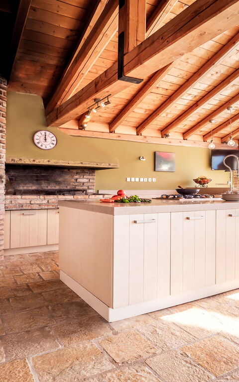 Villa Irida: Balkon / terras / patio