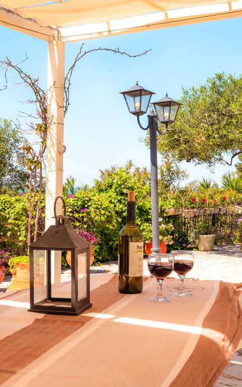 Villa Irida: Balkon / terras / patio, Keer bekeken