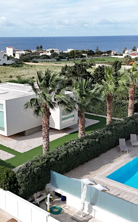 Villa Pizzolungo: Buitenshuis, Keer bekeken, zwembad