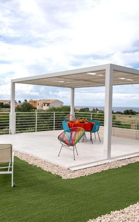 Villa Pizzolungo: Balkon / terras / patio, Buitenshuis