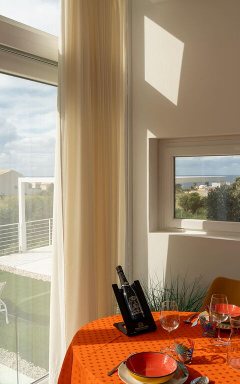 Villa Pizzolungo: Lunchroom, Woonkamer