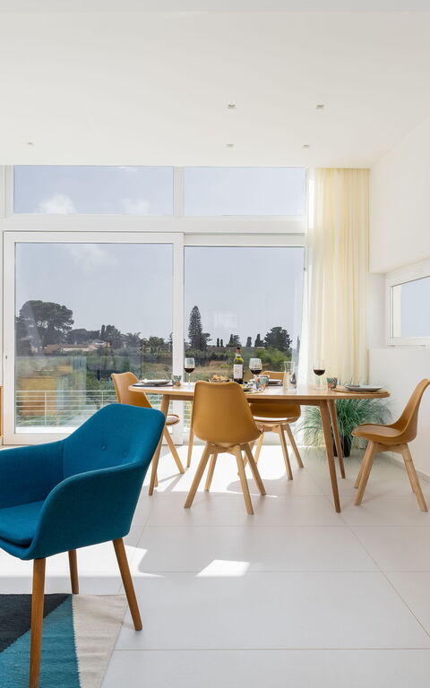 Villa Pizzolungo: Lunchroom, Woonkamer