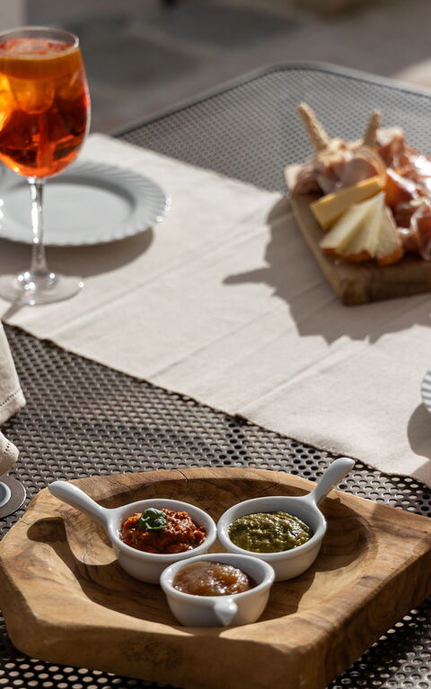 Villa Anna: Buitenshuis, Eten