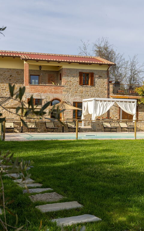 Villa Anna: Buitenkanten, Buitenshuis, Tuin