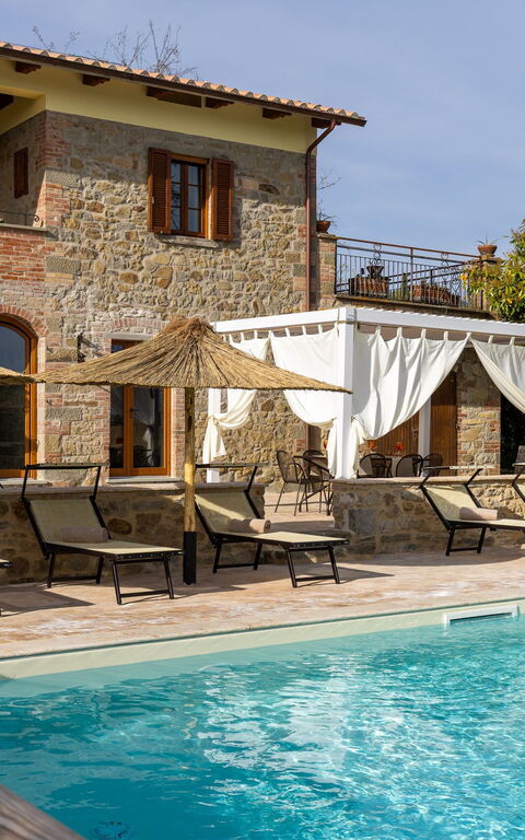 Villa Anna: Buitenkanten, Buitenshuis, Tuin