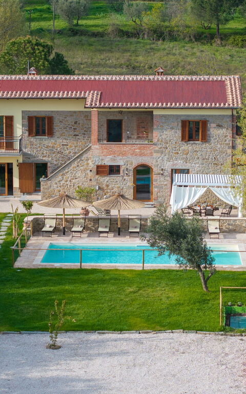 Villa Anna: Buitenkanten, Buitenshuis, Keer bekeken