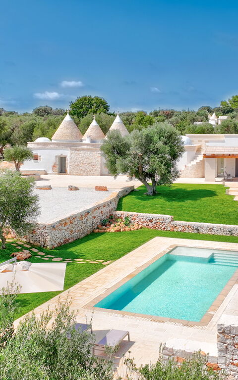 Trulli di Luccio: Buitenkanten, Buitenshuis, zwembad