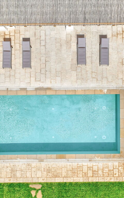 Trulli di Luccio: Buitenkanten, Buitenshuis, zwembad